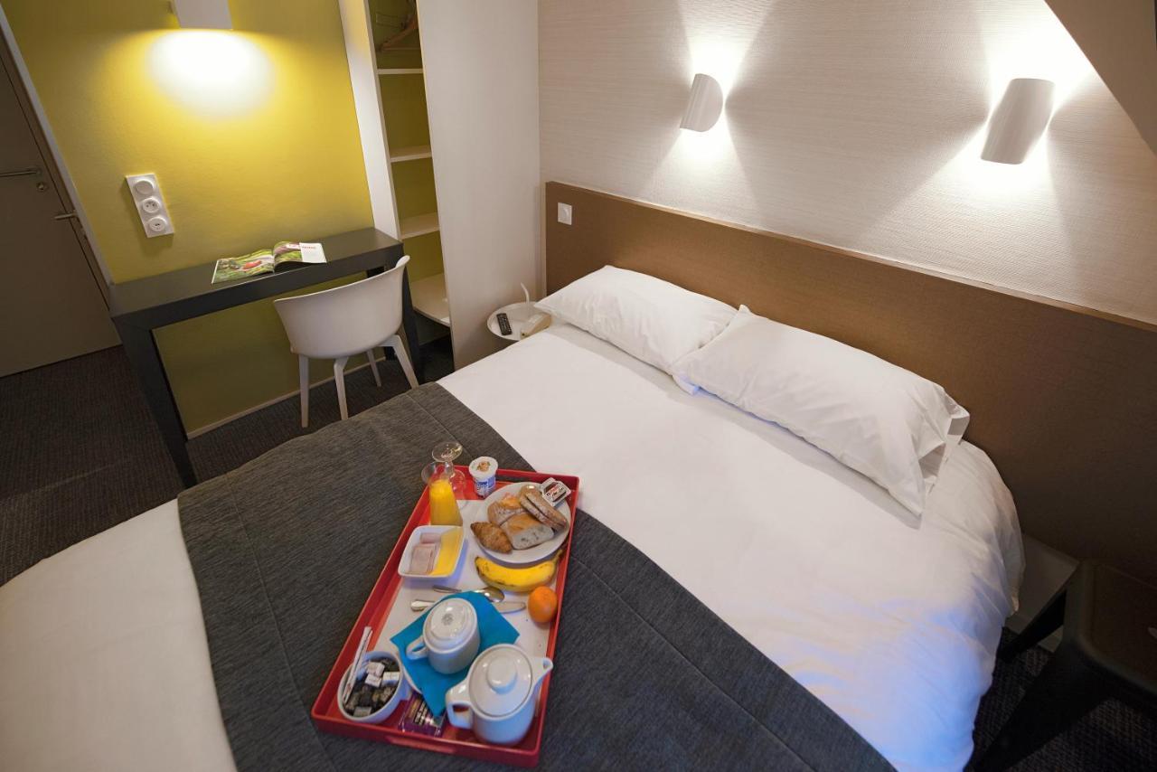 Hotel Du Port 2*